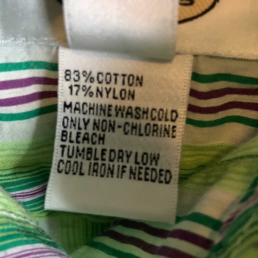 Euc Talbots Button Down Shirt Size Small - image 6